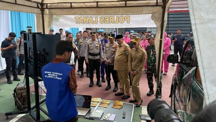 Kapolda Sumsel Resmikan Inovasi Bank Sampah Mobile Polres Lahat